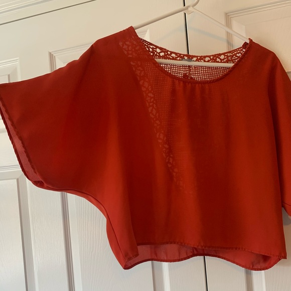 Cute blouse - Picture 2 of 3